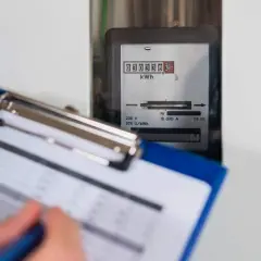Jak odczytać licznik prądu? Poradnik krok po kroku 2025