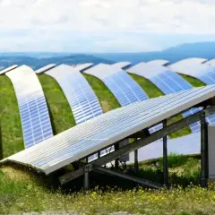 Używane panele fotowoltaiczne - gdzie kupić opłacalnie instalację PV z drugiej ręki?