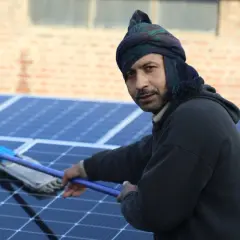 Instalacja PV na dachu Ile kosztuje dach fotowoltaiczny