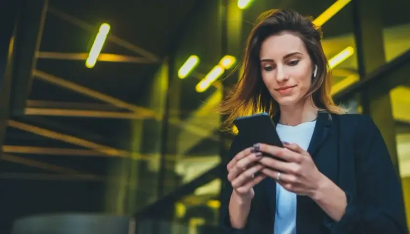 Infolinia Play24 - Jak skontaktować się z obsługą klienta telefonicznie?