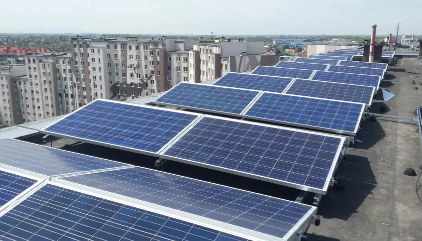 Tańsza energia dla firm i przedsiębiorców - jak obniżyć rachunki za prąd w 2025 roku?