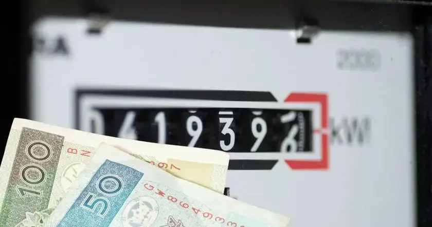 Jak złożyć wniosek o zamrożenie cen prądu w PGE? Procedura 